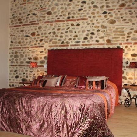 Terre De Garance Bed and Breakfast Lagardelle-sur-Lèze Δωμάτιο φωτογραφία