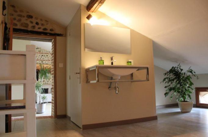 Terre De Garance Bed and Breakfast Lagardelle-sur-Lèze Δωμάτιο φωτογραφία