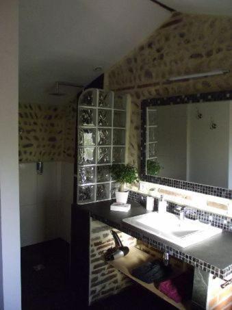 Terre De Garance Bed and Breakfast Lagardelle-sur-Lèze Δωμάτιο φωτογραφία